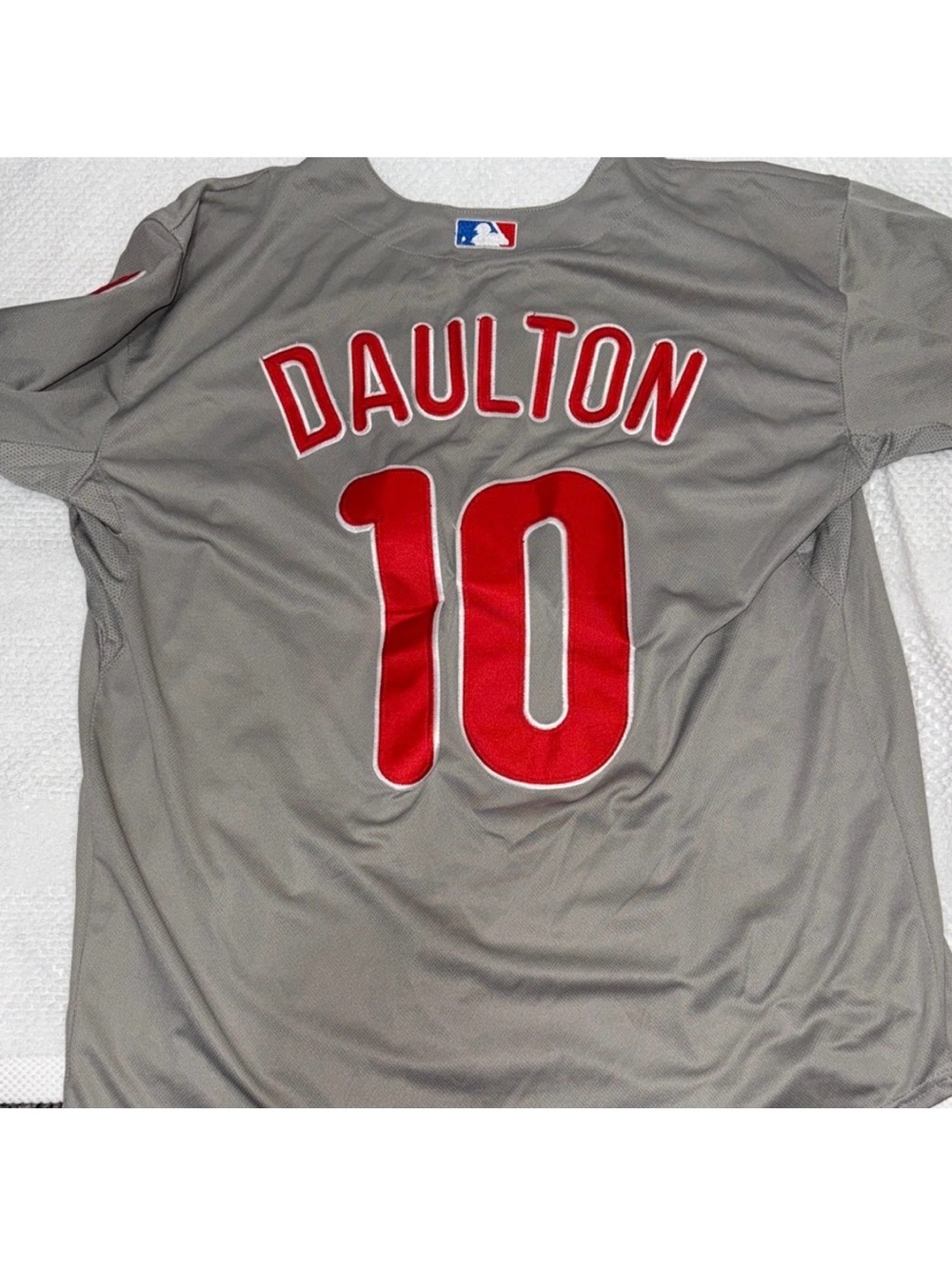 Phillies throwback Darren Daulton baseball jersey #10 grey size 40 embroidered